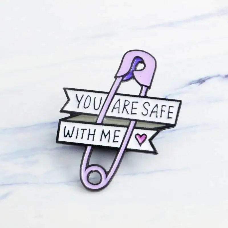 Purple paper clip enamel pin little heart Enamel Pin